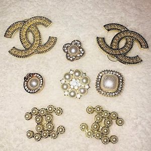 ⭐️ 8 Piece Luxe/ Variety Charms Bundle ⭐️